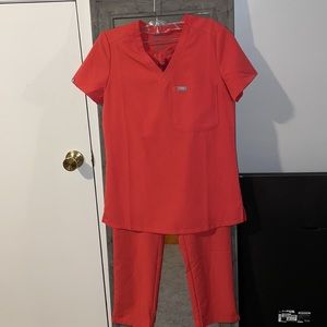 FIGS Scrub Set! NEVER WORN!